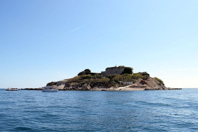 Blue Cave & Lady of the Rocks 3 hrs private tour (up to 5 pax) - The submarine tunnel adds a welcome dose of modern history