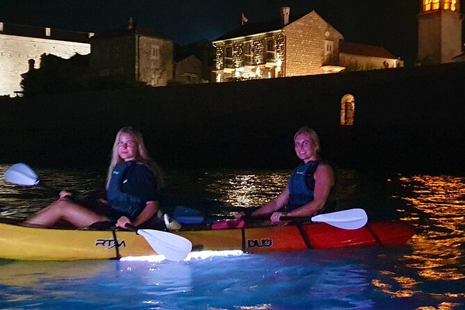 Budva: 2-Hour «Night Lights» Kayak Tour - The floating pause over the glowing seabed