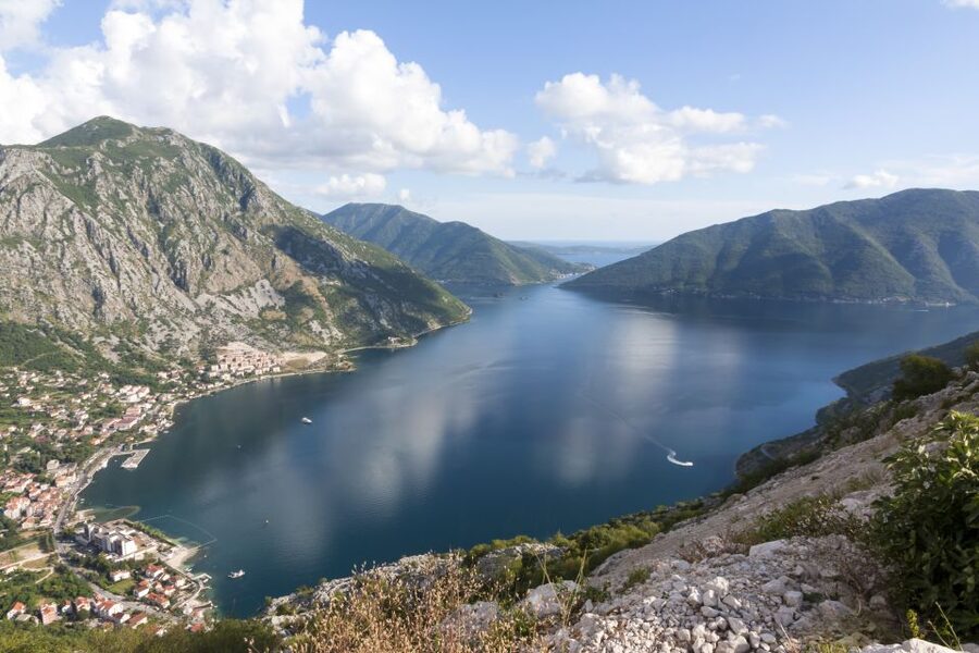 Dubrovnik: Montenegro Day Trip by Bus and Boat - Cruising the Bay of Kotor