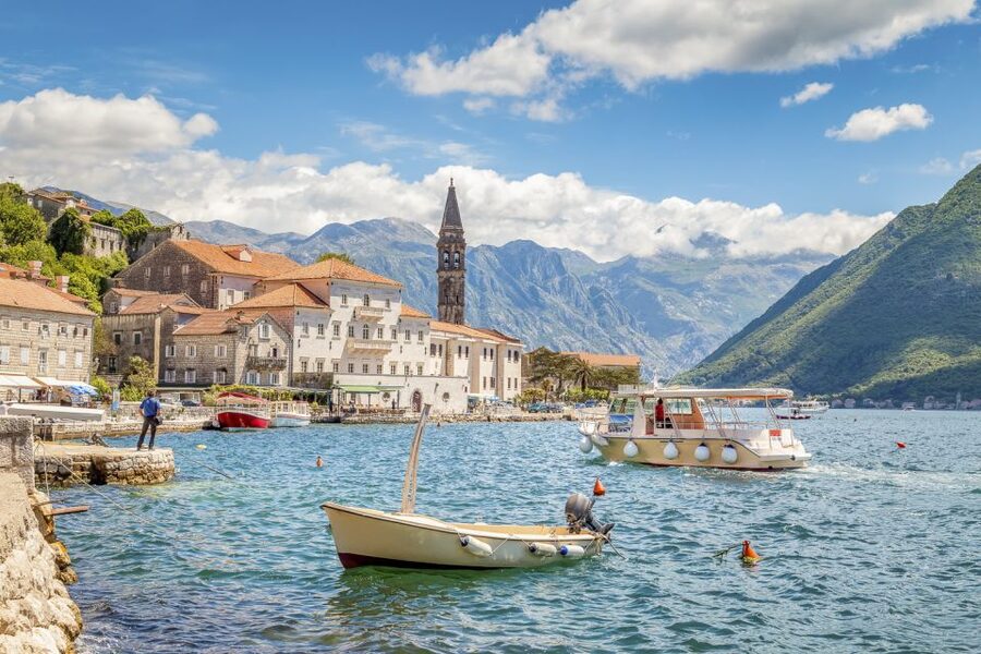 From Dubrovnik: Montenegro Day Trip - Kotor Old Town gives you the main event