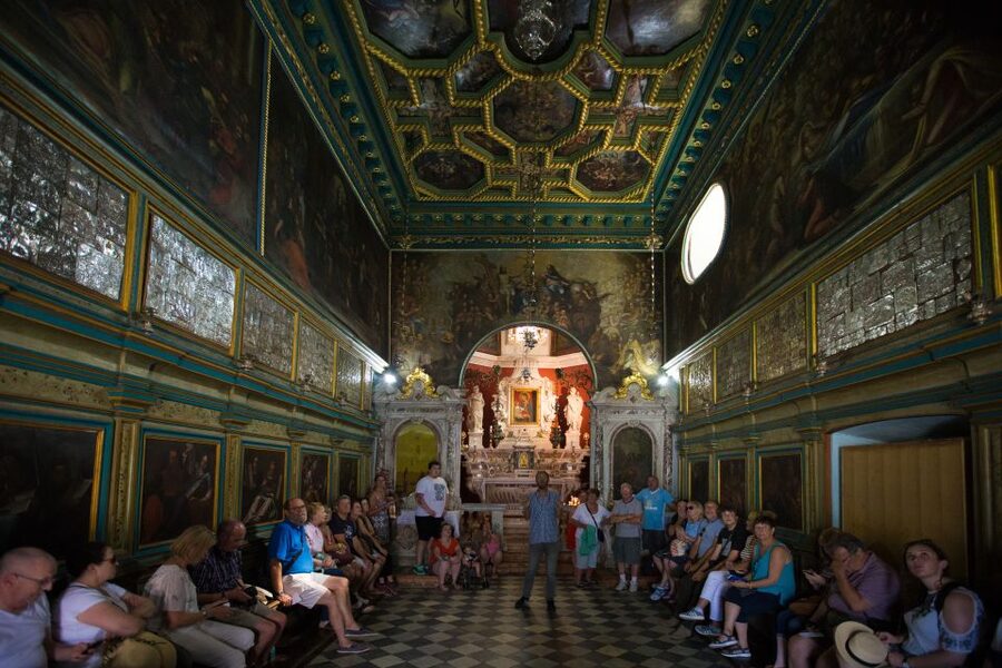 From Dubrovnik: Montenegro Highlights Day Tour - Crossing from Dubrovnik into Montenegro