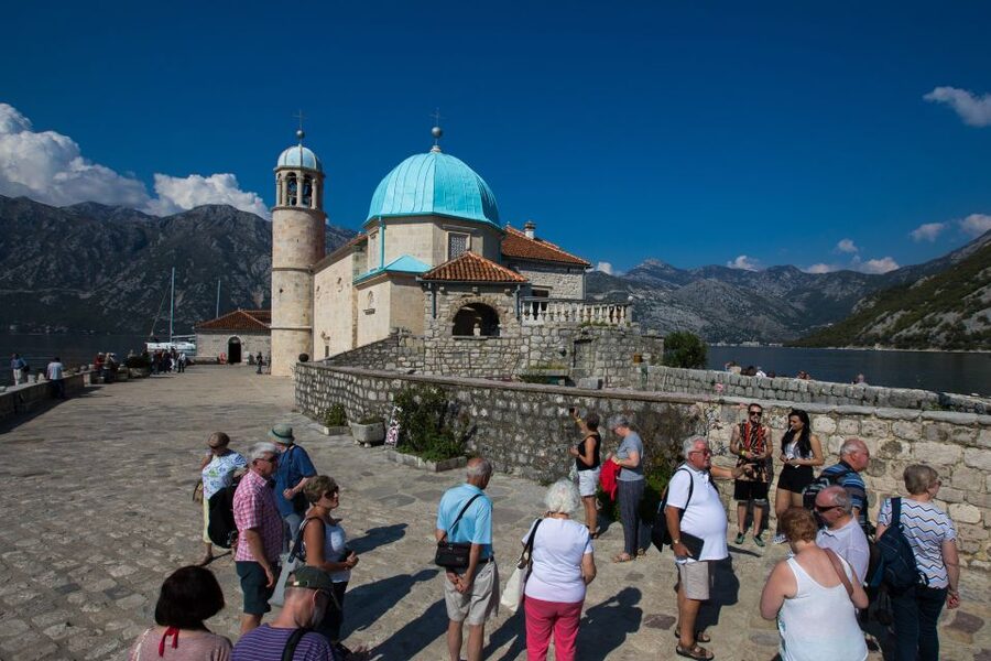 From Dubrovnik: Montenegro Highlights Day Tour - Perast and the boat to Our Lady of the Rocks