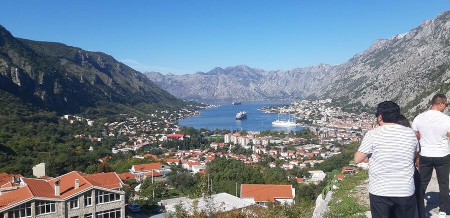From Dubrovnik: Perast, Kotor & Budva Small-Group Day Trip - Perast and the optional boat to Our Lady of the Rocks