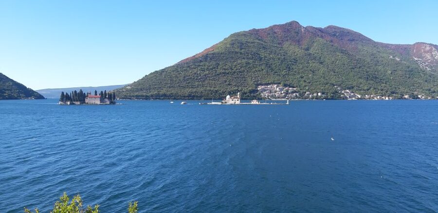 From Dubrovnik: Perast, Kotor & Budva Small-Group Day Trip - Budva for lunch, beaches, and a second old town