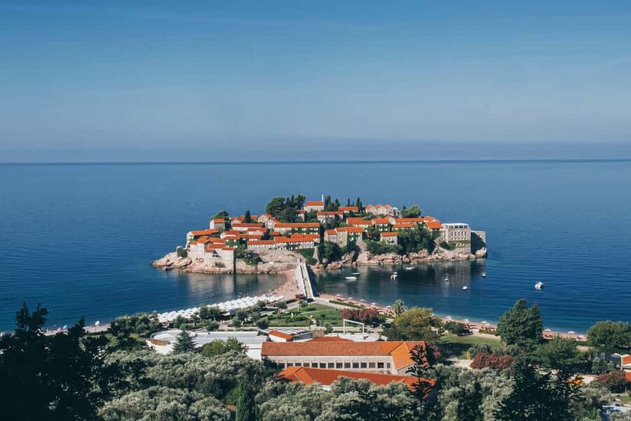 From Shkodra: Budva & Sveti Stefan (Montenegro) Day trip - Leaving Shkodra and crossing into Montenegro