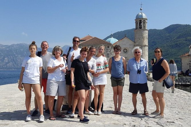 Group Perast & Lady of the Rock tour- 1h30min duration - Perast and its 30-minute pause
