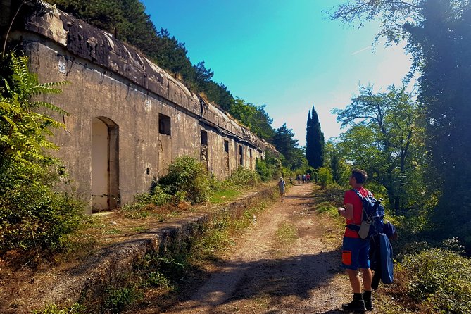 Hiking Vrmac peninsula with panoramic view on Kotor bay - Fort Vrmac: a short stop with a strong atmosphere