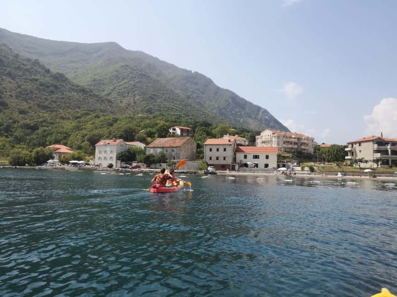 Kotor: Guided Kotor Bay Kayaking Tour - The first 50 minutes toward Muo and Prčanj