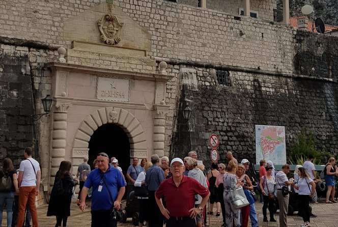 Kotor Old Town Small-Group Walking Tour - St. Luke, St. Nicholas, and Blazena Ozana