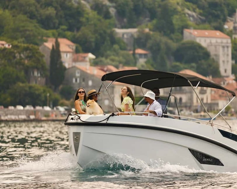 Kotor: Perast and Island- Lady of the Rocks-Speedboat Tour - Thirty minutes in historic Perast