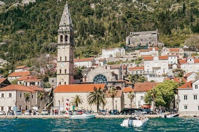 Kotor-Perast Private Tour - Including Traditional Lunch and Wine - Guides, driving, and the private format