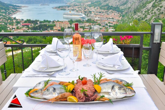 Kotor-Perast Private Tour - Including Traditional Lunch and Wine - Perast, a small town with outsized architecture