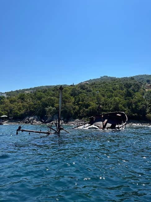Kotor: Private Blue Cave & Bay of Kotor Boat Tour w/ Drink - What the private option really means