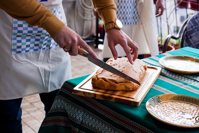 Kotor private cooking class with lunch and Old town guided tour - Walking from monuments to a local kitchen