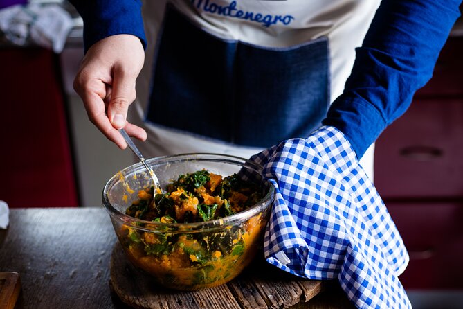 Kotor private cooking class with lunch and Old town guided tour - What the private format adds