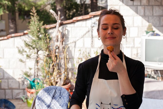 Kotor private cooking class with lunch and Old town guided tour - Timing, meeting details, and practical limits