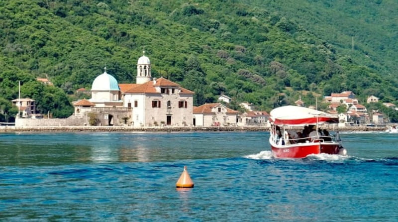 Montenegro Tour with Optional Kotor Bay Boat Cruise - Guides, drivers, and the practical side