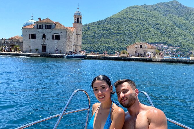 Our Lady of the Rocks and Perast Old Town Private Tour up to 6pax - Perast, 30 minutes among Baroque buildings