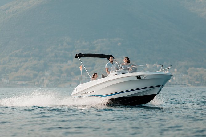 Personalized private speed boat tour - One hour for a quick look at Kotor Bay