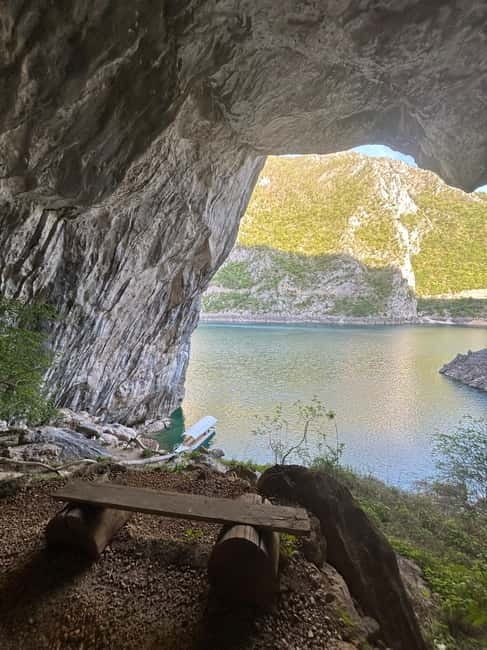 Piva Lake: Oteša Cave Cruise with Optional BBQ - Podvođe Bay and the value of a planned photo stop