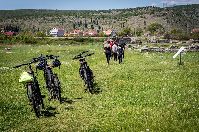 Podgorica by E-bike: Culture, Hidden gems & Rivers - Millennium Bridge and the first ten minutes