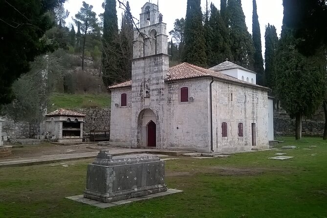 Private half day tour -Podgorica with its surroundinggs - Hilltop Medun and Marko Miljanov