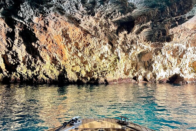 Private Lux 3.5h Speedboat Our Lady of the Rock and Blue Cave - The private format and the $385.34 price