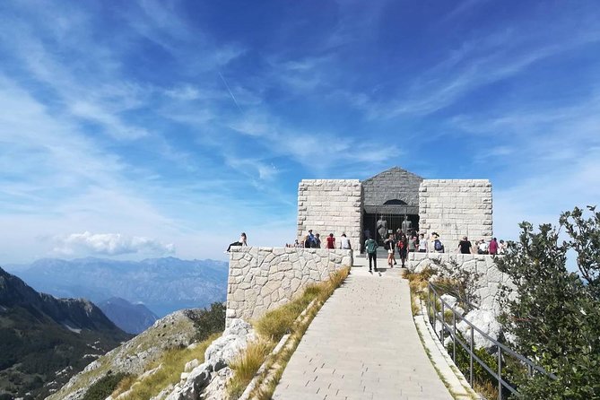 Private National Park Lovcen with food and wine tasting - Climbing 461 steps to Njegos Mausoleum