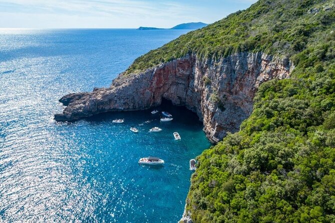 Private tour - Blue Cave and Lady of the Rocks 3 hours tour - What the private skipper adds