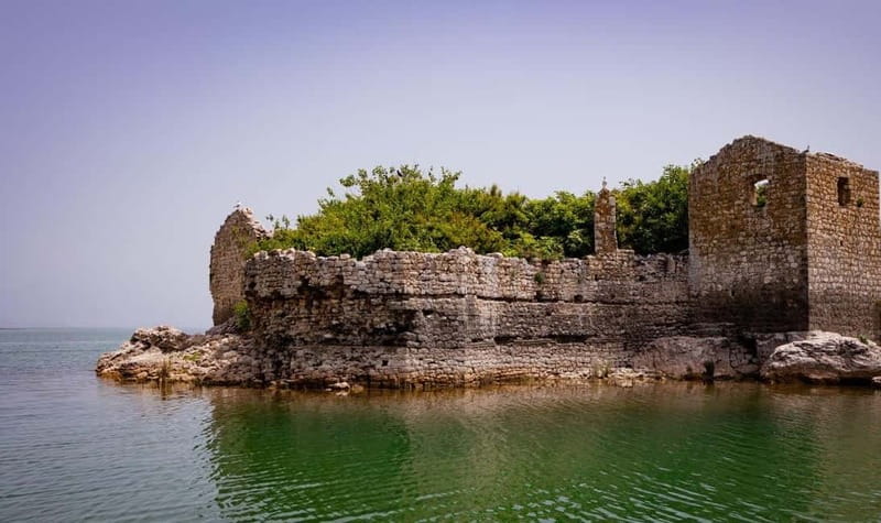 Skadar Lake: Kayak & Paddle board Rental - The optional fish lunch from a local fishing family
