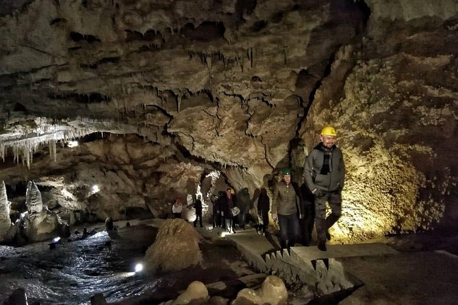 Special Montenegro: Lipa cave – Njegoš's Mausoleum - Njeguši village – Cetinje - Practical planning for the seven-and-a-half-hour route