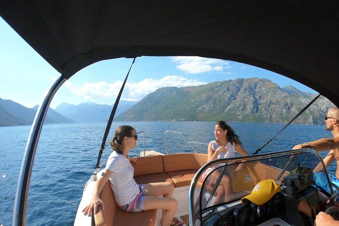 Speed Boat 3-Hour Guided Tour at the Blue Cave - Our Lady of the Rocks in a 20-minute stop