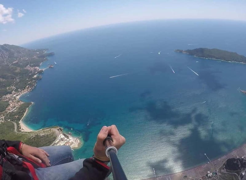 Tandem Paragliding in Budva with Expert Pilots/All-inclusive - Who should book this flight?