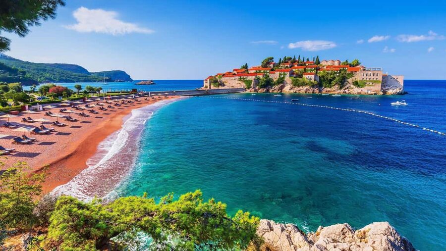 Tirana/Durres/Shkoder: Montenegro Day Tour Budva & S. Stefan - The long ride from Albania to Montenegro
