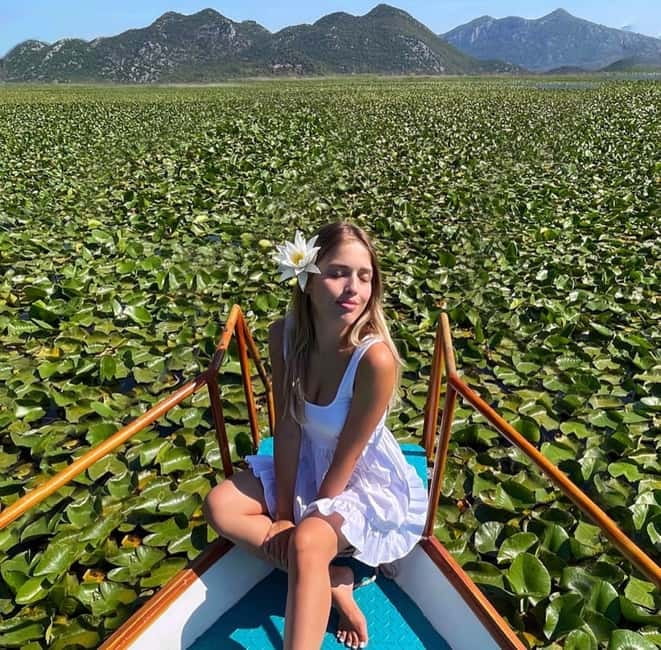 Virpazar: Skadar Lake Guided Nature Cruise with Drinks - The first views: Vranjina and the lake’s island world