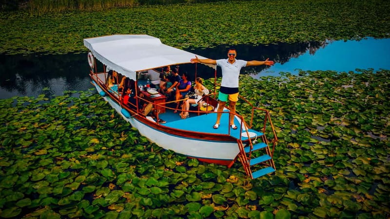 Virpazar: Skadar Lake PRIVATE Boat Tour to KOM MONASTERY - Birdwatching with a book, not just a camera
